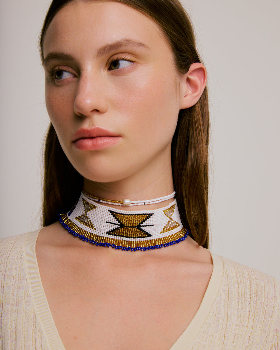 Ningi's White & Gold Showpiece