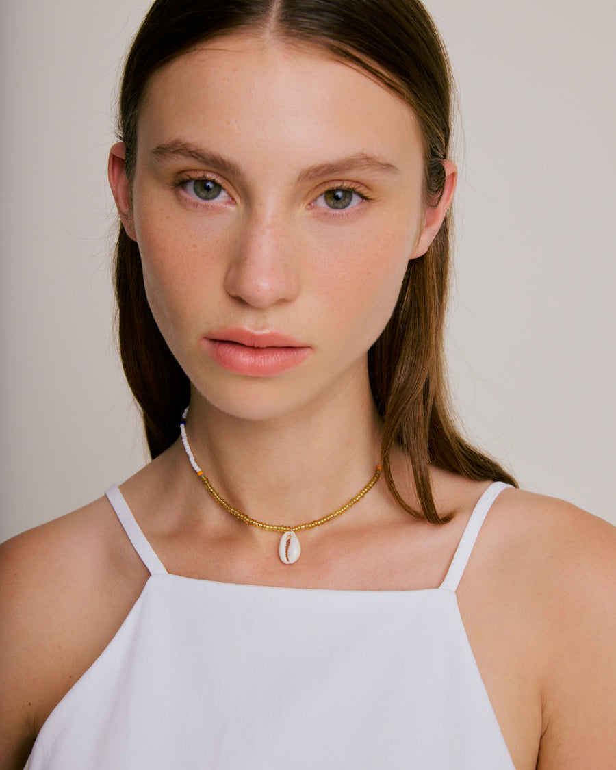 Single Shell Necklace - White & Gold