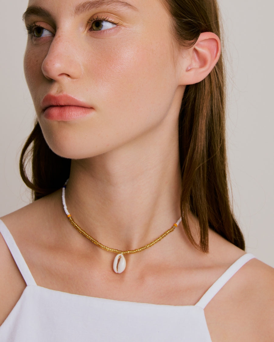 Single Shell Necklace - White & Gold