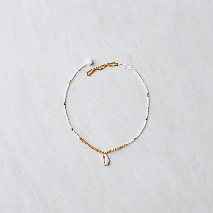 Beaded Necklace - A Single Shell 02